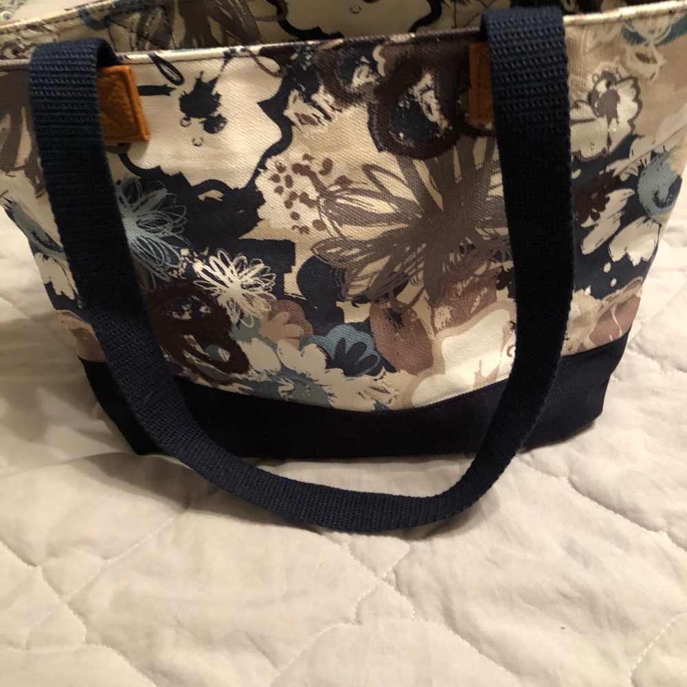 Thirty-One Demi Bag
